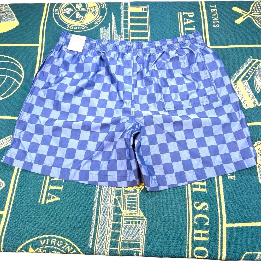 Nike nwt checkered